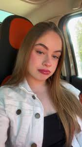 Mafalda Carbonell Y Aaron Camacho