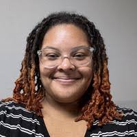 Lauren Marble's Instagram, Twitter & Facebook