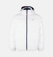 Les doudounes pour homme sont des vêtements particulièrement appréciables pour accompagner vos pour porter une doudoune pour homme, il est recommandé d'opter pour un look décontracté. Ggarnx4yzps6em