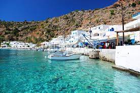 Este una dintre cele mai faimoase destinații turistice din lume și totodată cea mai mare insulă din marea mediterană. Insula Creta