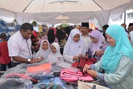 *lzs shall not be liable for any loss or damage caused by the use of information obtained from this site. Zakat Selangor Sedia Rm28 2 Juta Biayai Persiapan Persekolahan Anak Anak Asnaf Fakir Miskin Lembaga Zakat Selangor
