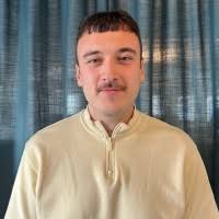 50+ perfiles de «Muminovic»