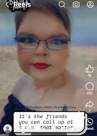 For those who were wondering, Amanda is no longer with her man. These  episodes that are airing are old. She's back in Kentucky 🤧