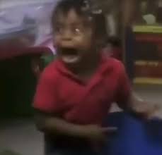 Video Of Toddler S Terrified Reaction To The Easter Bunny Goes Viral And Her Family Is Furious Daily Mail Online