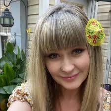 Heidi Satterlee's Instagram, Twitter & Facebook