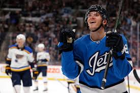 Unveiled 10/6 in late january, the jets unveiled their 10th anniversary logo in a letter to season ticket holders. Winnipeg Jets And Adidas Hockey Reveal New Reverse Retro Jersey