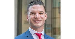 Christopher Lesher's Instagram, Twitter & Facebook