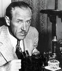 Robert Gaal's Instagram, Twitter & Facebook