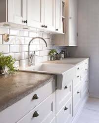 40 Amazing And Stylish Kitchens With Concrete Countertops Concrete Countertops Kitchen Concrete Kitchen Stylish Kitchen