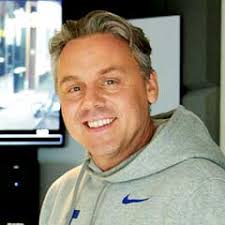 Dennis Schmidt-Foss direkt buchen bei der Agentur Sprecherdatei