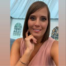 Rádió 1 is with Rita Demeter.