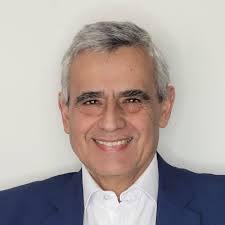 Luego de 5 años, oficialmente tengo mi Bachiller en Marketing!