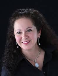 Donna Duca's Instagram, Twitter & Facebook