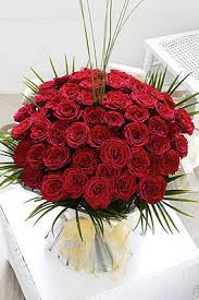 Big Bouquet Of Roses Prepared And Delivered By Experts