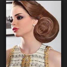 Ounousa 10 تسريحات تليق بأهم السهرات من انستقرام Curly Hair Styles Naturally Hair Styles Curly Hair Styles