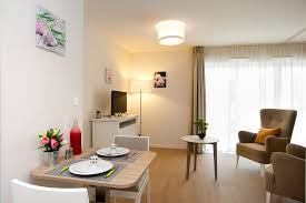 Luxueux Salon Chic Doux Bois Harmonie Chaleureux Amenagement Senior Contract Decoration I Decoration Interieure Salon Chic Decoration Maison