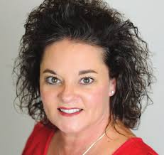 Davis a unanimous choice for Hillsborough