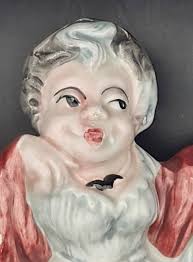 Stop it!! This is the cutest salt & pepper shaker!! Hope you can find it!! 