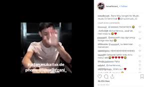 Biarkanlah sayang cinta kita hilang walau kita tak rela tinggalkannya demi kita demi kita. Promote Lagu Demi Kita Ramai Kaitkan Ismail Izzani Dengan Sharifah Rose Kisah Dunia