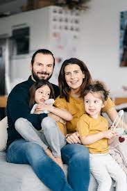 Maar lara heeft ook baarmoederhalskanker. Interview Lara Switten 34 Mama Van Drie En Zwaar Ziek Laadt Op Bij Haar Gezin Ik Heb Een Procent Kans Op Genezing Daar Hou Ik Me Aan Vast Familie Hln Be