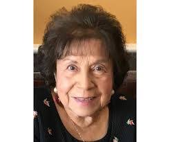 Rosemarie Bennett's Instagram, Twitter & Facebook