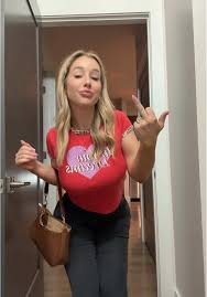 Maggie Stetson's Adlibs in Singing Performance