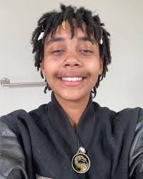 Not a minor anymore, guess you can call me major 🗣️ (my bad) HAPPY  BIRTHDAY TO ME GUYS I LOVE BIRTHDAY