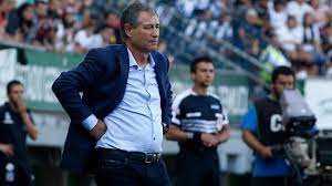 Ariel holan estaría próximo a ser confirmado como el nuevo entrenador de universidad católica en reemplazo de gustavo quinteros, quien tras lograr el título del campeonato nacional 2019 se marchó a xolos de tijuana de méxico. Ariel Holan Tras Caer Ante Colo Colo No Estamos Contentos Pero No Es Un Golpe Duro Alairelibre Cl