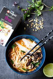 Bouillon Thai Aux Nouilles Ramen Poulet Champignons Nouilles Ramen Poulet Aux Champignons Recette Ramen