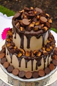 Peanut Butter Cup Wedding Cake By Germex73 Recette Dessert Gateaux Et Desserts Beau Gateau