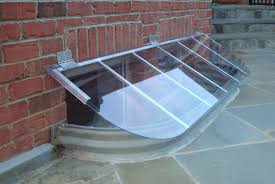 This adjustable aluminum window well grate works best for metal or concrete wells with rounded front corners. Why Cover Your Window Well
