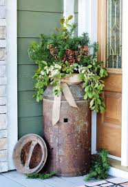 Maybe you would like to learn more about one of these? Rustikale Deko Im Garten 35 Reizvolle Ideen Fur Mehr Naturlichkeit Und Gemutlichkeit Rustic Outdoor Decor Front Porch Decorating Flower Pots