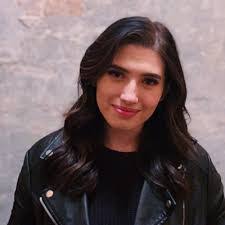 Courtney Robb's Instagram, Twitter & Facebook