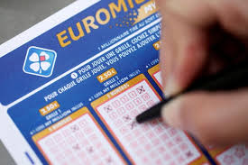 Lotto gewinnabfrage eine einfache möglichkeit herauszufinden, ob sie im lotto gewonnen haben. Sagenhafter Lotto Gewinn 184 Millionen Franken Gehen In Die Schweiz Nur 24 50 Franken Einsatz Nzz
