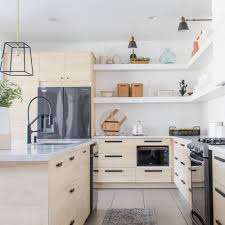 The Biggest Kitchen Cabinet Trends Of The Year According To Designers In 2020 Kitchen Cabinet Trends Kitchen Cabinet Colors Kitchen Trends