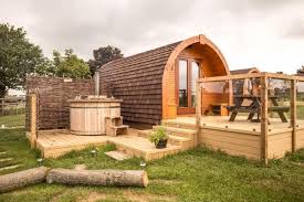 Guests won't be short of things to do in the area and can spend the evenings enjoying the panoramic views and peaceful location. Wingbury Farm Glamping Fully Equipped Ensuite Glamping Pods For Up To 4 Near The National Trust Site Of Ascott Willow H Pod House Hot Tub Garden Camping Pod