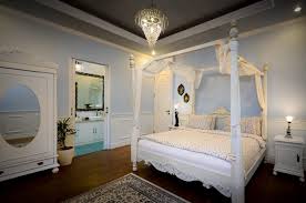 Home décor videos for dream house bedroom with lux bed and decoration. Niconico Mansion Petitenget Bali Indonesia