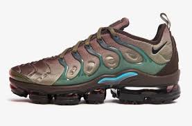 The Nike Air Vapormax Plus Baroque Brown Is Fall Ready Dr Wong Emporium Of Tings Web Magazine Nike Acg Boots Nike Air Vapormax Nike Air