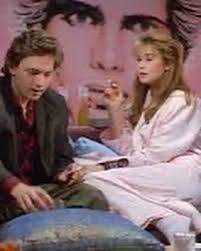 🚨New What's Up, Pussycat! 😻 This week's guest is Dodai Stewart! Who talks  pillowcases, Dominique Devereaux and alone time. Link in the bio. 💫