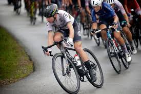 Die wint dus gewoon olympisch goud van gerenommeerde renners als van vleuten, van der breggen en vos. Van Vleuten Wint Sprint Der Stervende Zwanen En Pakt Na Wereldtitel Ook Europese Titel Wielrennen Ad Nl