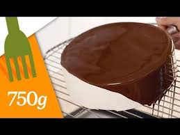 Recette De Glacage Au Chocolat Pour Gateaux 750 Grammes Recette Glacage Chocolat Recette Glacage Glacage Chocolat