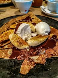 Un Nouveau Breizh Cafe Au Coeur Du Village Paul Bert Crepes Au Chocolat Desserts A L Assiette Beaux Desserts