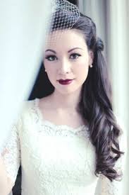 Brautfrisur Halboffen Schleier Diadem Frisuren Brautfrisur Brautfrisuren Lange Haare Brautfrisur Halboffen Schleier