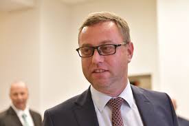 Úřad řídil jakožto první náměstek už od 1. Jan Janus Idealnim Nastupcem Pavla Zemana By Byl Josef Baxa Nebo Libor Vavra Tedy Znamy A Respektovany Soudce Plus