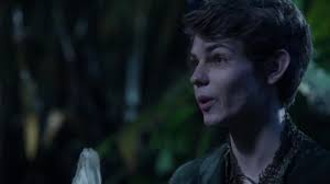 Ok Does Anyone Even Know Why He S Evil I Mean Yeah They Say He S Evil But They Haven T Shown Why Robbie Kay Peter Pan Peter Pan Ouat Once Upon A Time