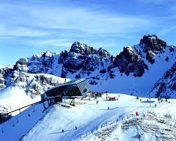 We went to axamer lizum as part of a short ski trip to innsbruck. Skigebiet Axams Axamer Lizum Skifahren Pistenplan Apres Ski