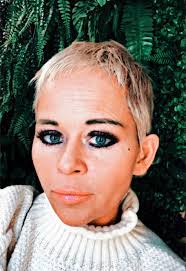 Anna Giannetti's Instagram, Twitter & Facebook