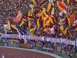 Vorremmo essere in curva sud, dove vi aspettiamo per festeggiare un gol o una vittoria. Roma Lazio La Coreografia Della Curva Sud Giallorossa Al Ciel S Innalza E Lei Che Fa La Storia Foto E Video Laroma24 It Tutte Le News Notizie Approfondimenti Live Sulla As Roma