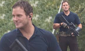 Colin trevorrow tweeted out a first look photo of chris pratt aka starlord in jurassic world. Chris Pratt Debuts His Fit New Look As He S Seen For The First Time On Set Of New Movie Ghost Draft Daily Mail Online