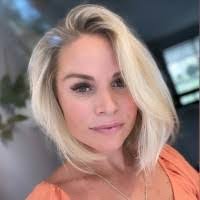 Kaitlin Wright's Instagram, Twitter & Facebook